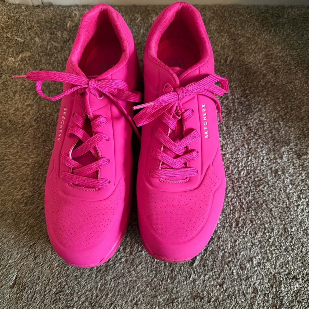 Skechers Women's Bright Pink Sneakers